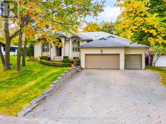 38 CASTLE DRIVE, Barrie