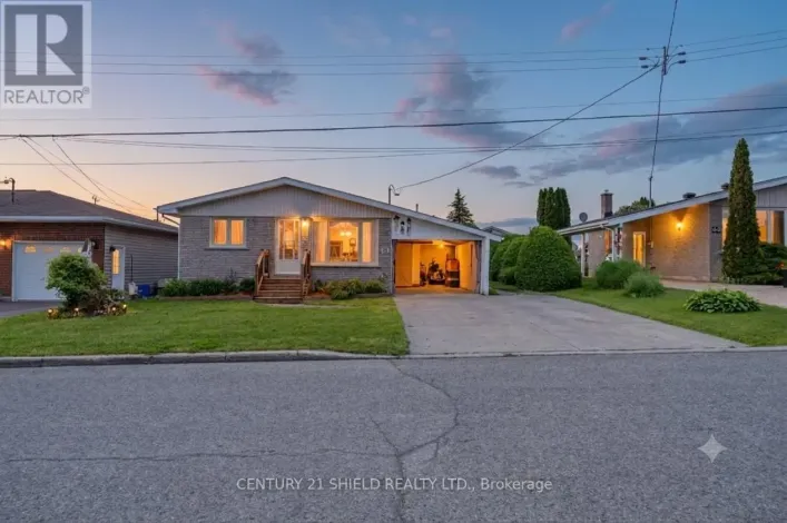 38 CLEMENT STREET, North Glengarry