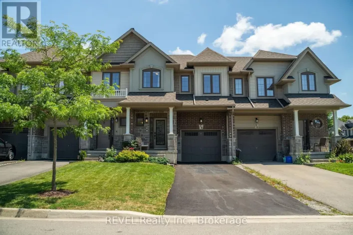 38 DENNIS DRIVE, West Lincoln