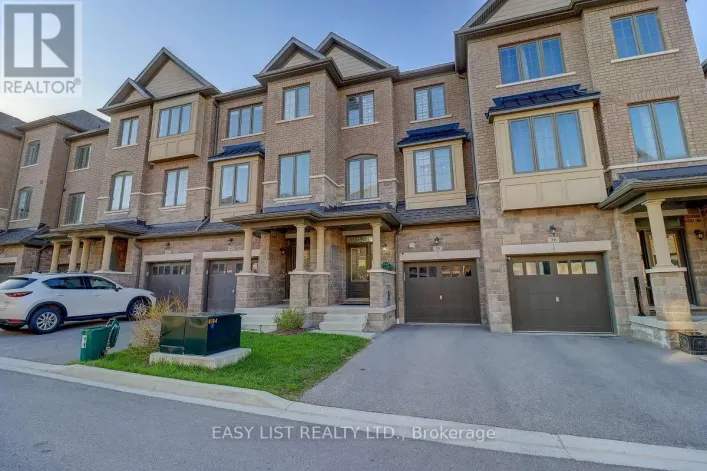 38 HALLMARK WAY, Whitby