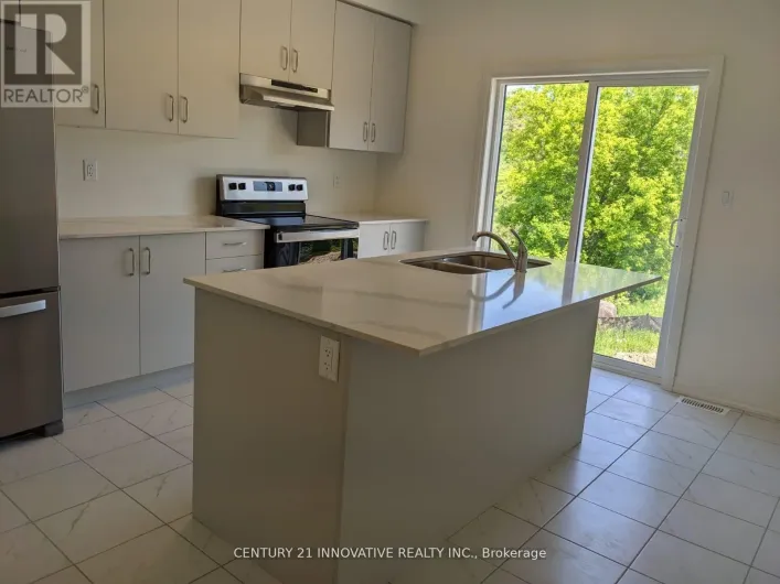 38 LAHEY CRESCENT, Penetanguishene