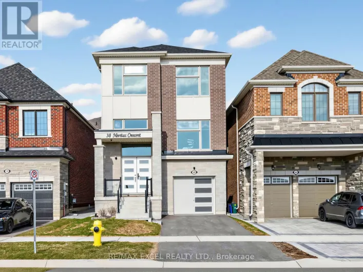 38 NAVITAS CRESCENT, Markham