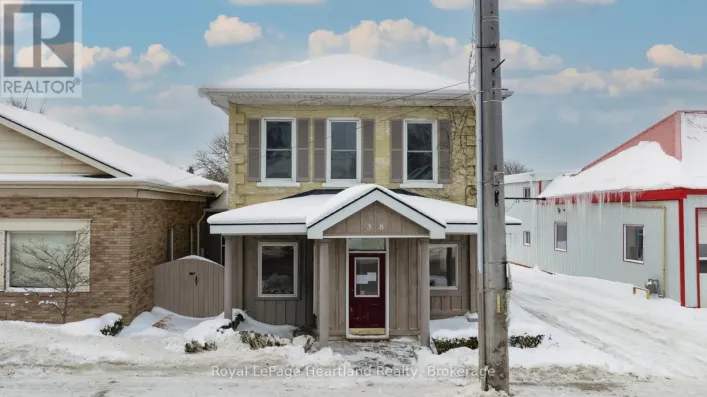 38 ONTARIO STREET, Central Huron