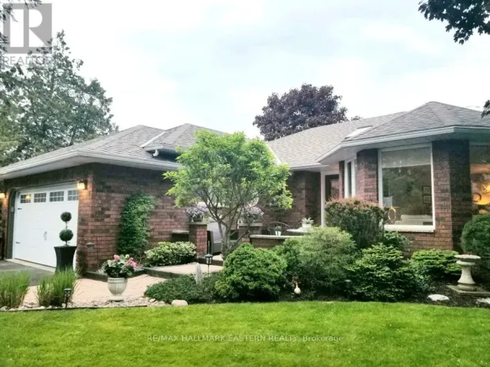 38 PATRICIA PLACE, Kawartha Lakes