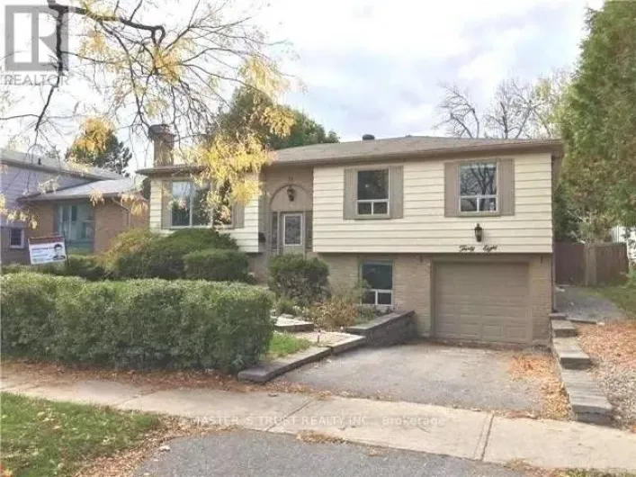 38 PENWICK CRESCENT, Richmond Hill