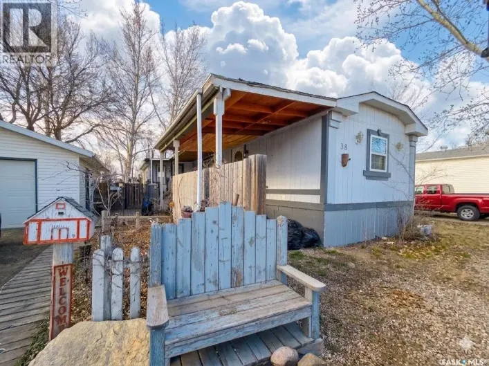 Mobile Home for sale: 38 Prairie Sun COURT, Swift Current