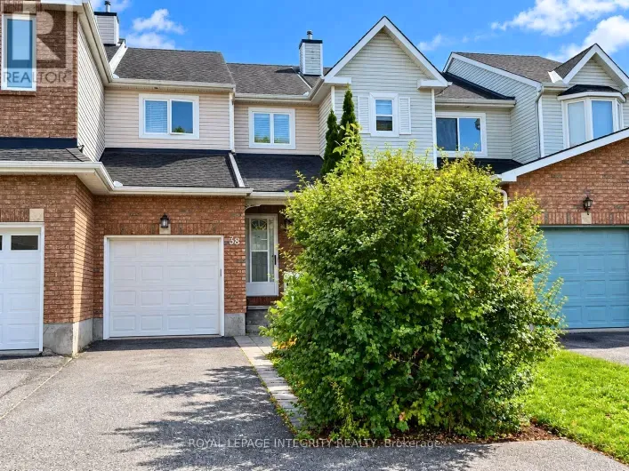 38 REDPATH DRIVE, Ottawa