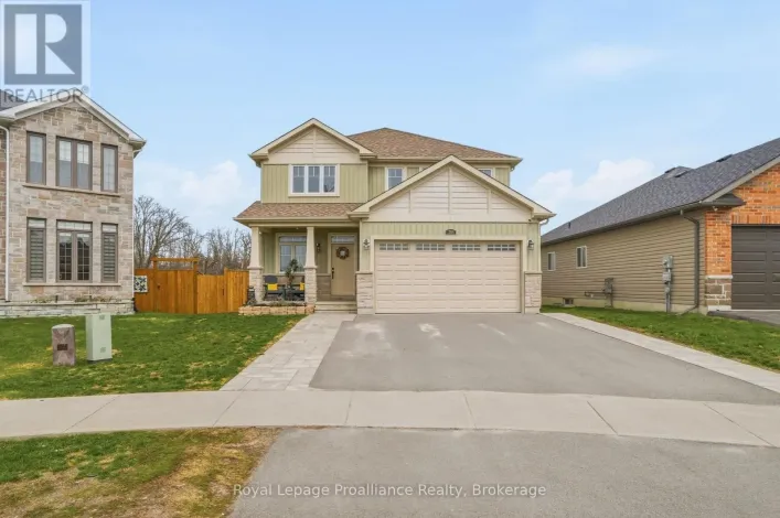 38 REDWOOD DRIVE, Belleville