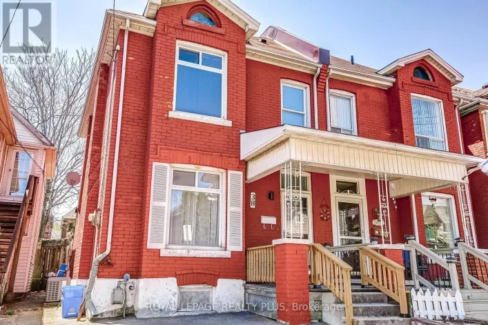 38 ROSEMONT AVENUE, Hamilton