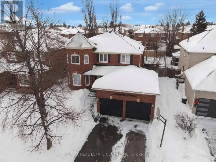 38 SAPPHIRE CRESCENT, Brampton