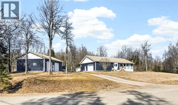 House for sale: 38 Sheila, Berry Mills