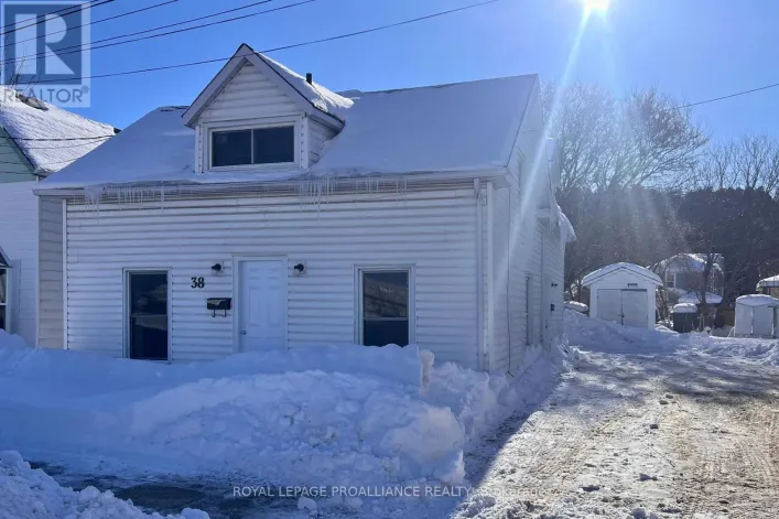 38 STANLEY STREET, Quinte West