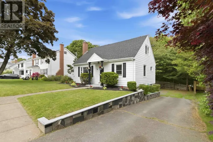 House for sale: 38 Walton Drive, Halifax