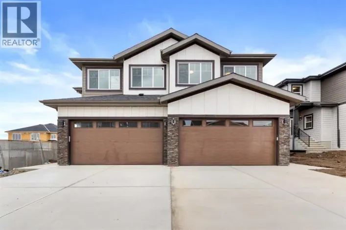 38 Waterford Mews, Chestermere