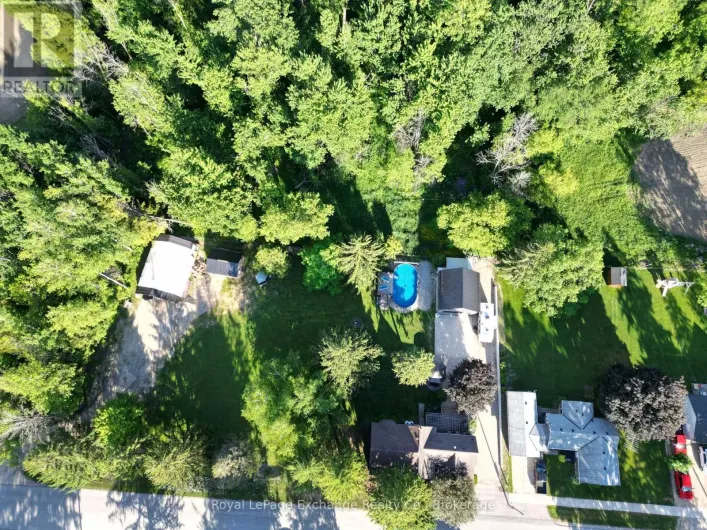 38 WHITECHURCH STREET, Huron-Kinloss