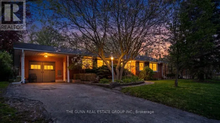 38 WYCHWOOD PARK, London North