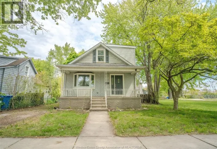 380 CHAPPELL, Windsor