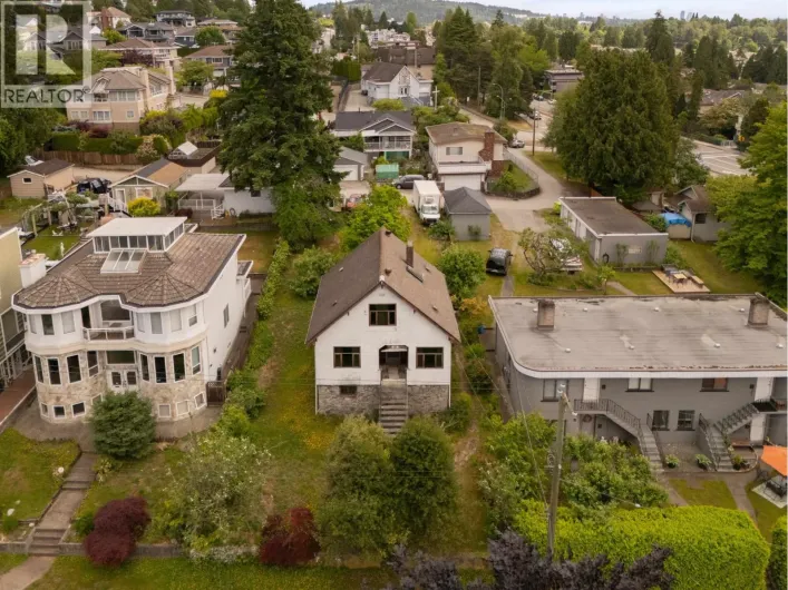380 DELTA AVENUE, Burnaby