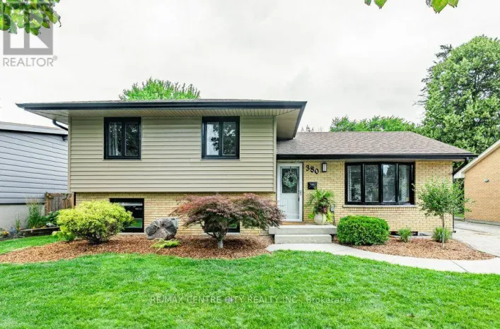 380 MAGNOLIA CRESCENT, London East