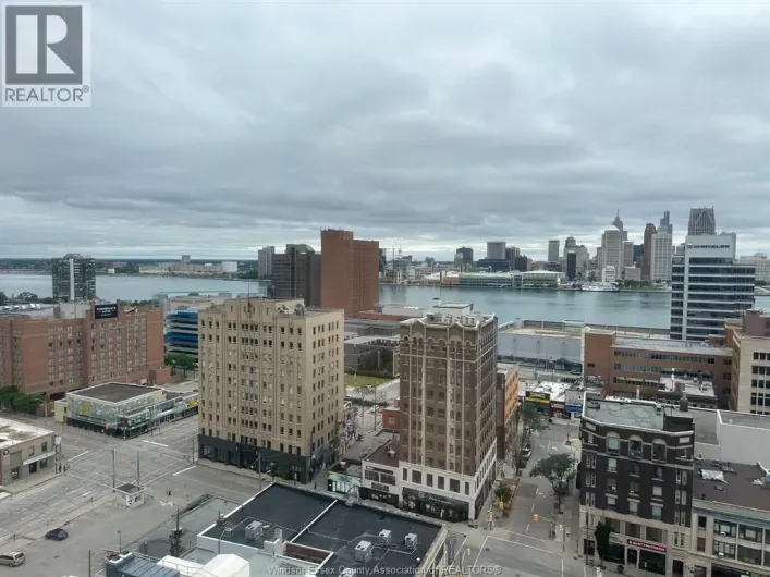 380 PELISSIER STREET Unit# 1805, Windsor