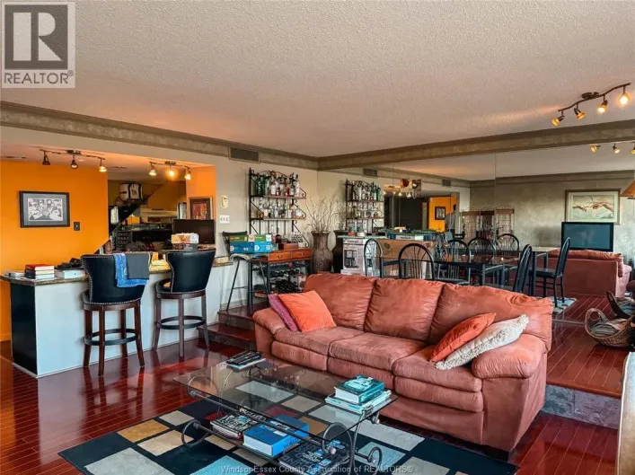 380 PELISSIER Unit# 1109, Windsor