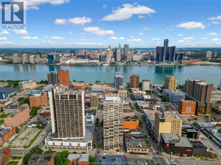 380 PELISSIER Unit# 2502, Windsor