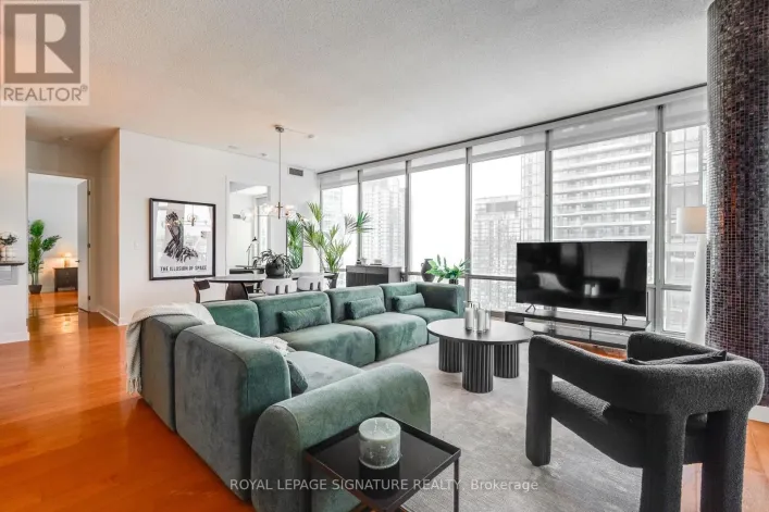 3803 - 81 NAVY WHARF COURT, Toronto