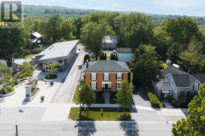3804 MAIN STREET, Lincoln