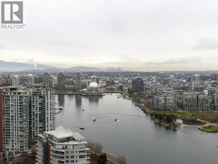 3805 1033 MARINASIDE CRESCENT, Vancouver