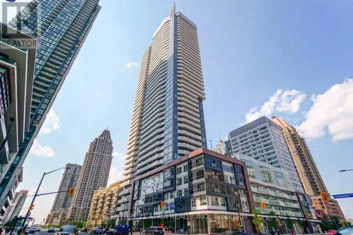 3806 - 4065 CONFEDERATION PARKWAY, Mississauga