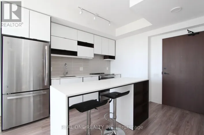 3809 - 4065 CONFEDERATION PARKWAY, Mississauga