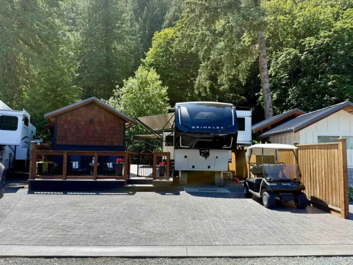 381 720 HOT SPRINGS ROAD|Harrison Hot Springs, Harrison Hot Springs