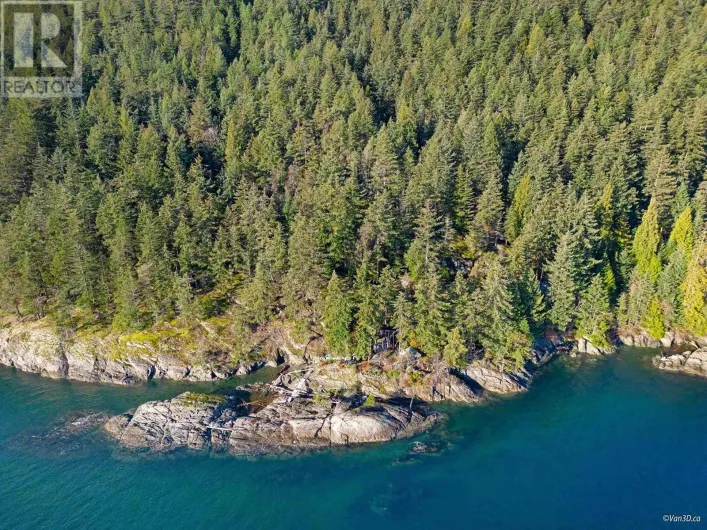 381 WATERFRONT, Bowen Island