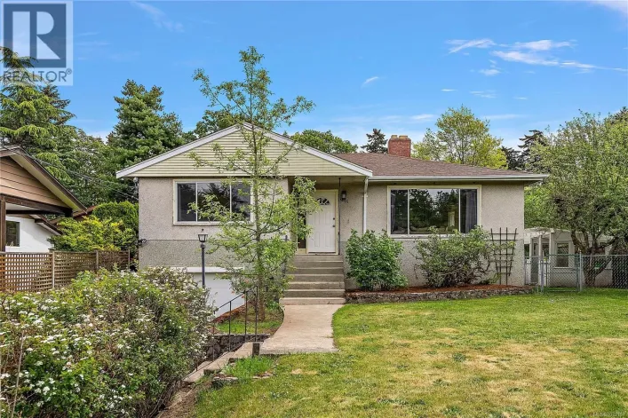 3811 Epsom Dr, Saanich