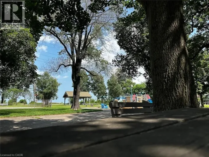 382 BEACH Boulevard, Hamilton