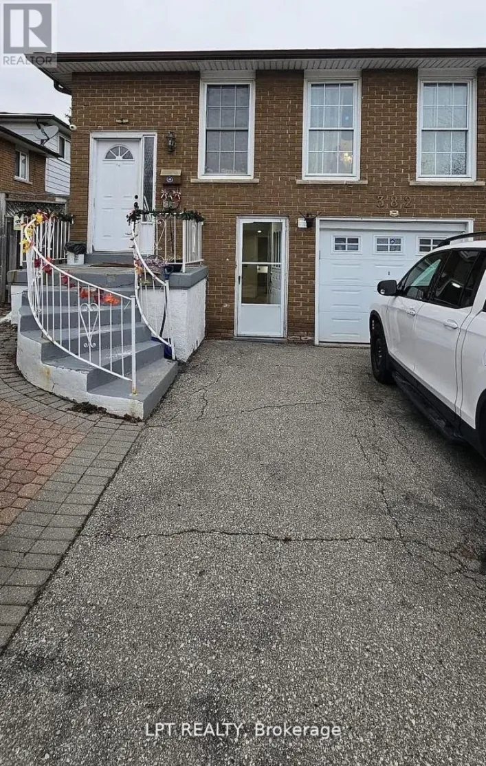 382 PINEMEADOW AVENUE, Mississauga