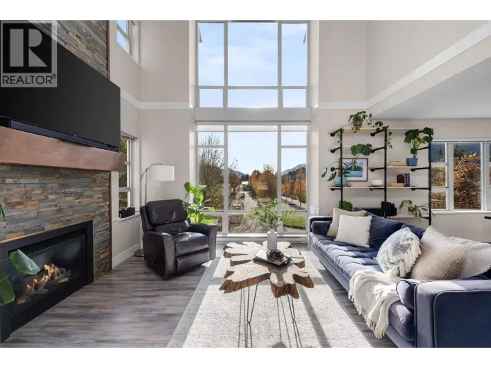 38226 EAGLEWIND BOULEVARD, Squamish