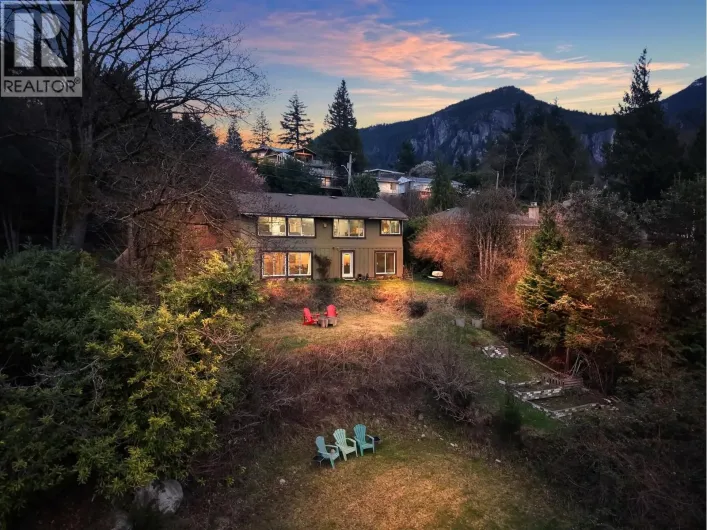 38273 VIEW PLACE, Squamish