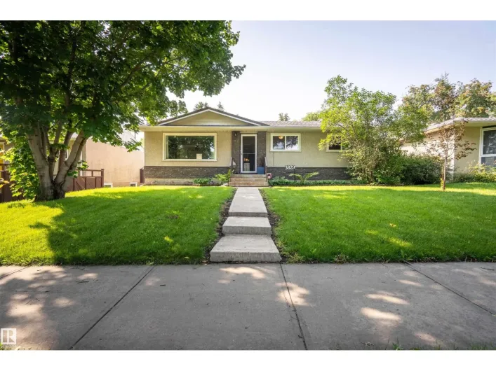House for sale: 3829 113 AV NW, Edmonton