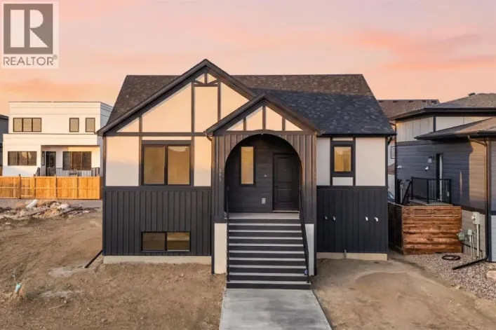 383 Caledonia Boulevard W, Lethbridge