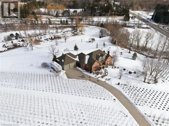 383 PARKSIDE Drive, Hamilton