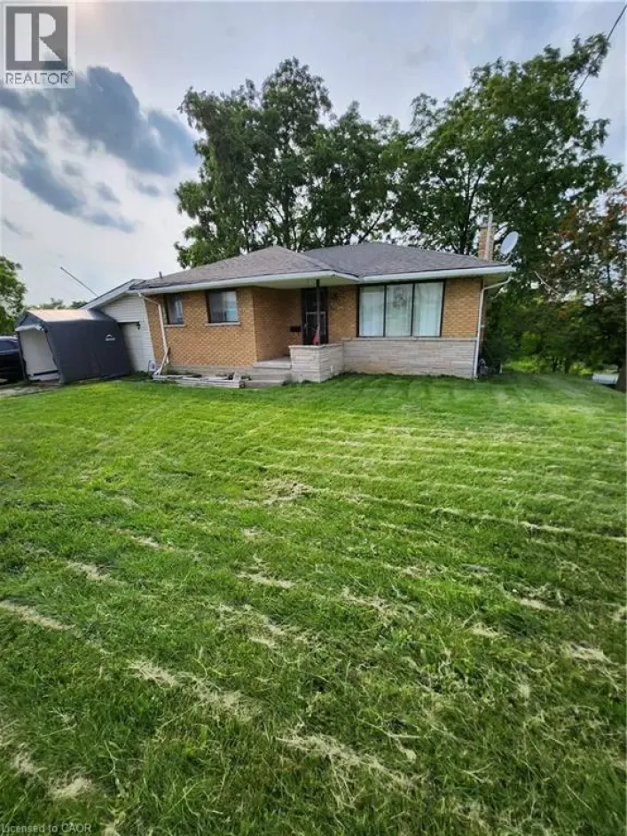 383 QUEEN Street W, Cambridge