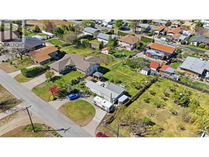 3832 33RD Street, Osoyoos