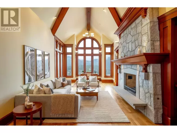 3833 SUNRIDGE DRIVE, Whistler