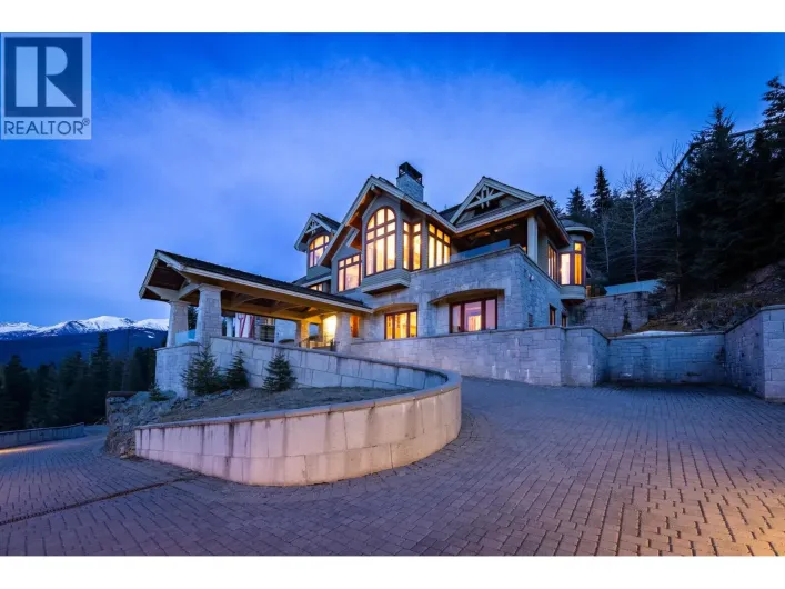 3833 SUNRIDGE DRIVE, Whistler