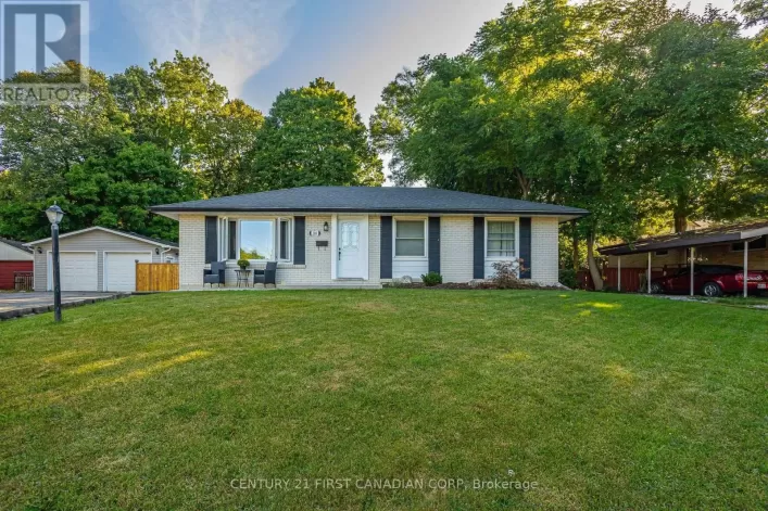 384 BRIARHILL AVENUE, London East