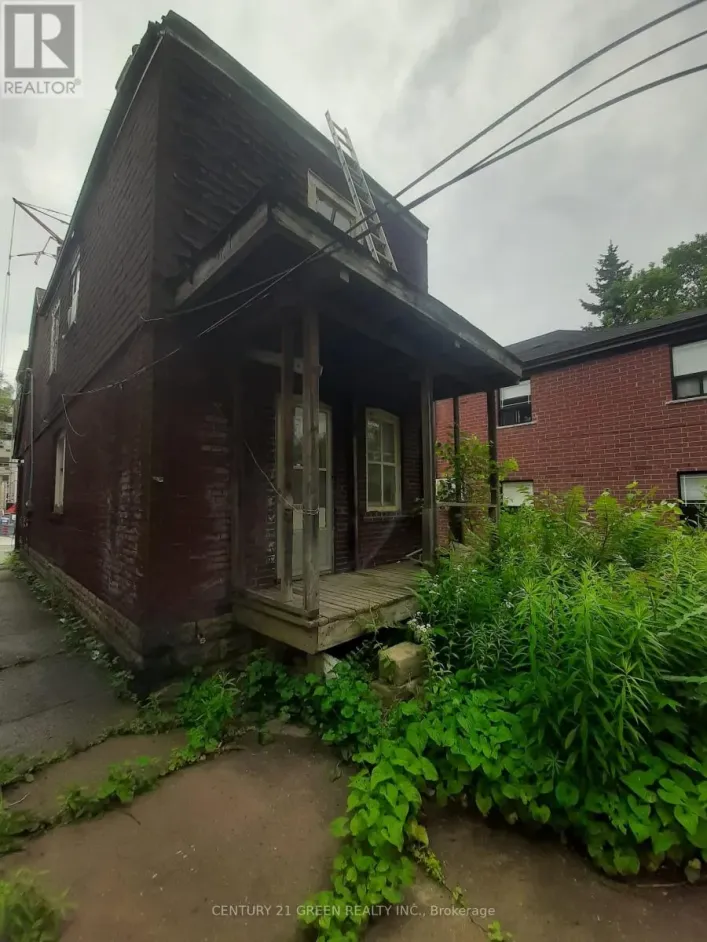 384 COXWELL AVENUE, Toronto