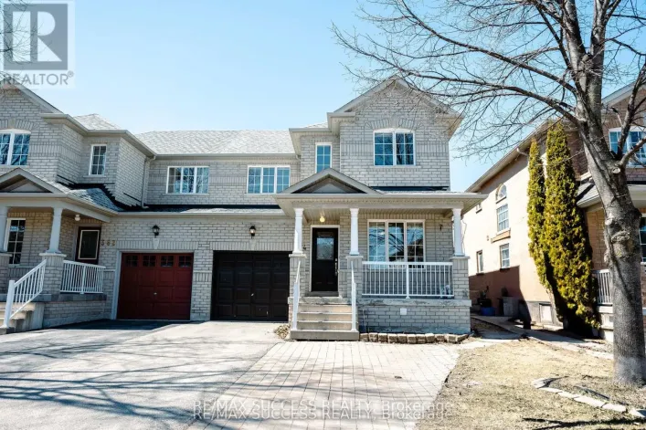 384 FLAGSTONE WAY W, Newmarket