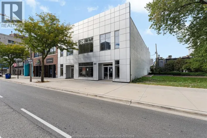 38-44 CHATHAM STREET East, Windsor