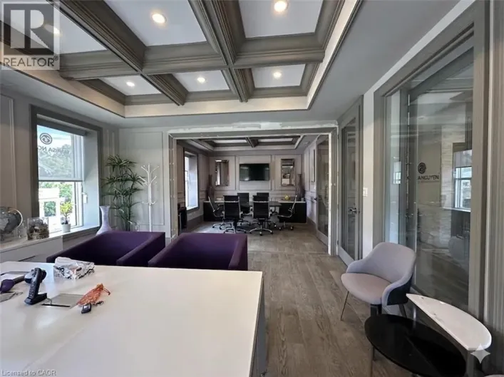 385 E WILSON Street E Unit# 201, Ancaster
